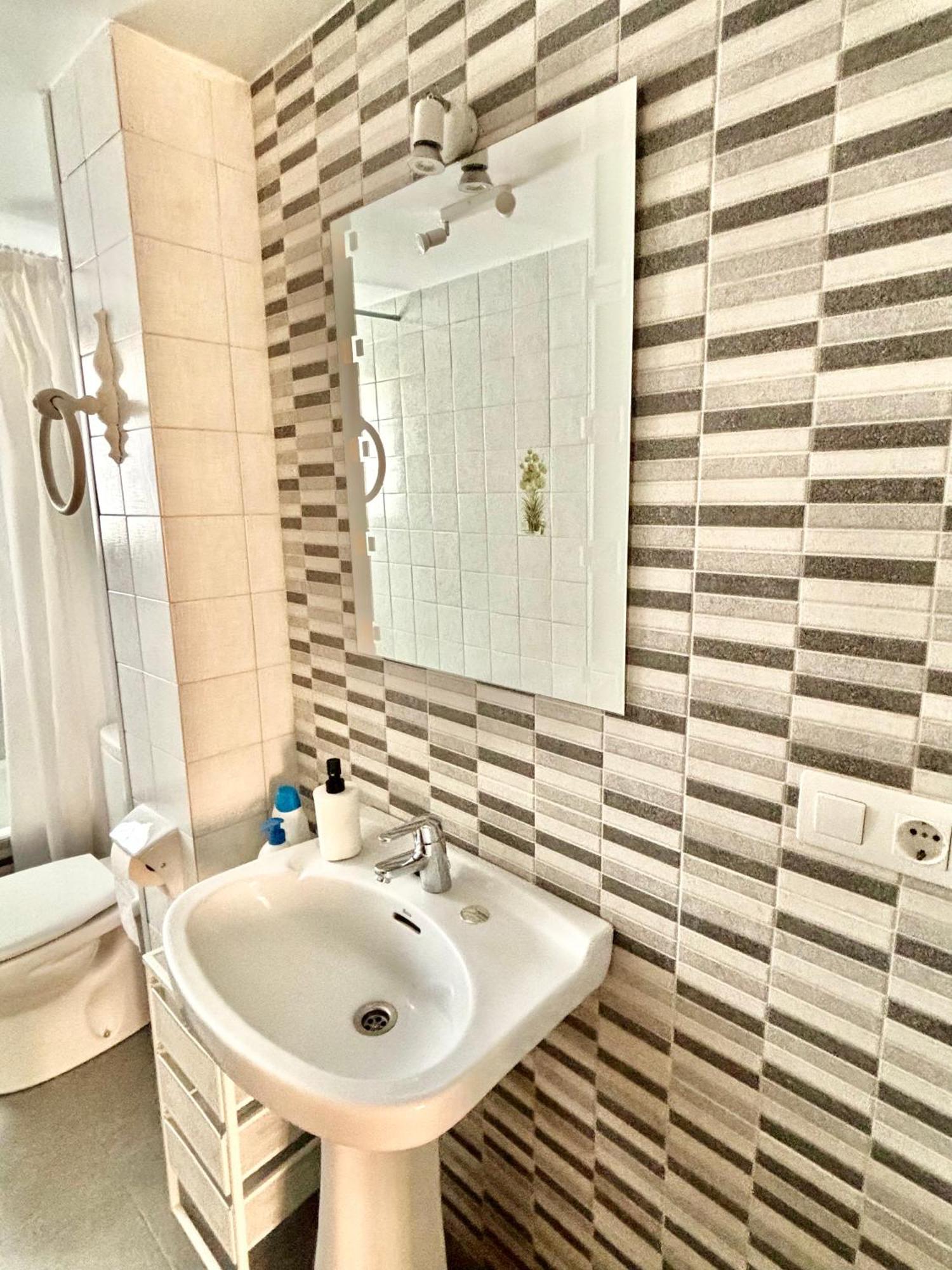 Piso En El Precioso Pueblo De Colunga Appartement Buitenkant foto